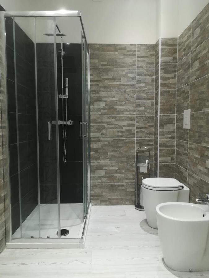 Home Mazzei Piazza Bilotti كوزنسا الغرفة الصورة